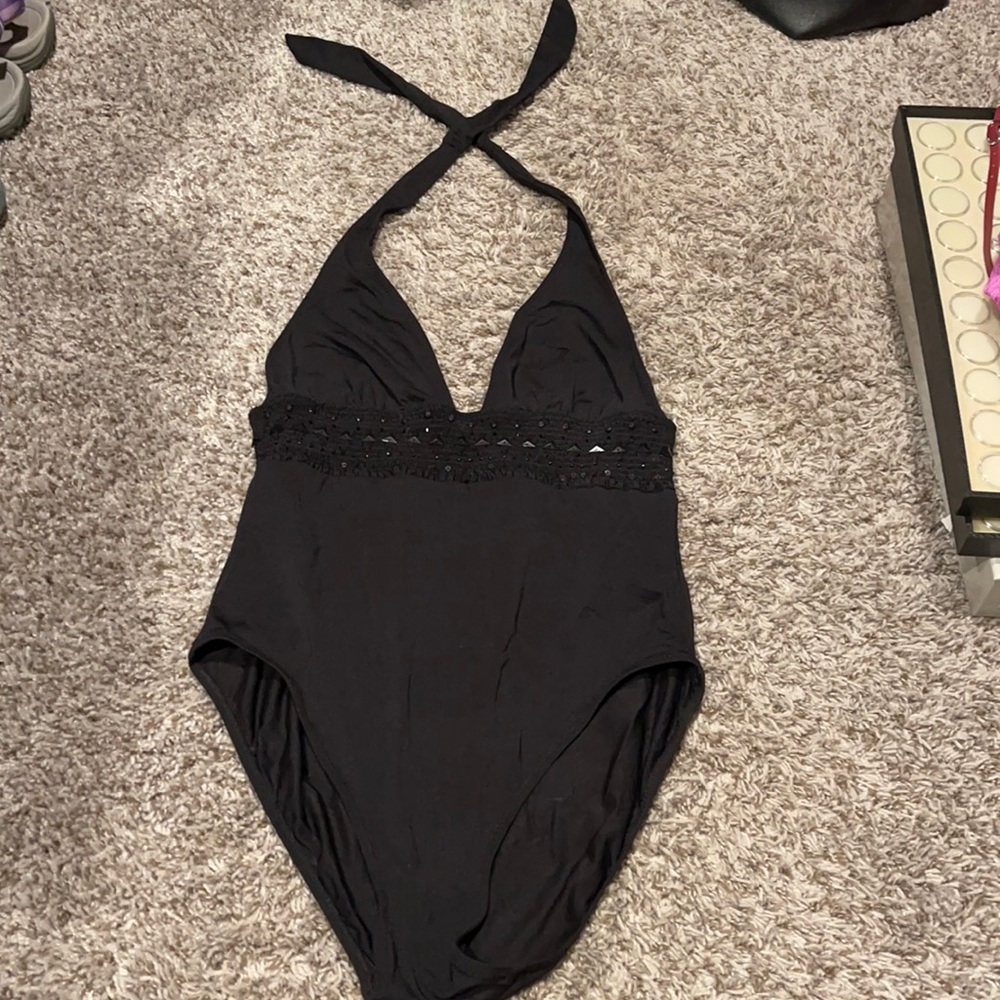 DKNY swimsuit 8/10